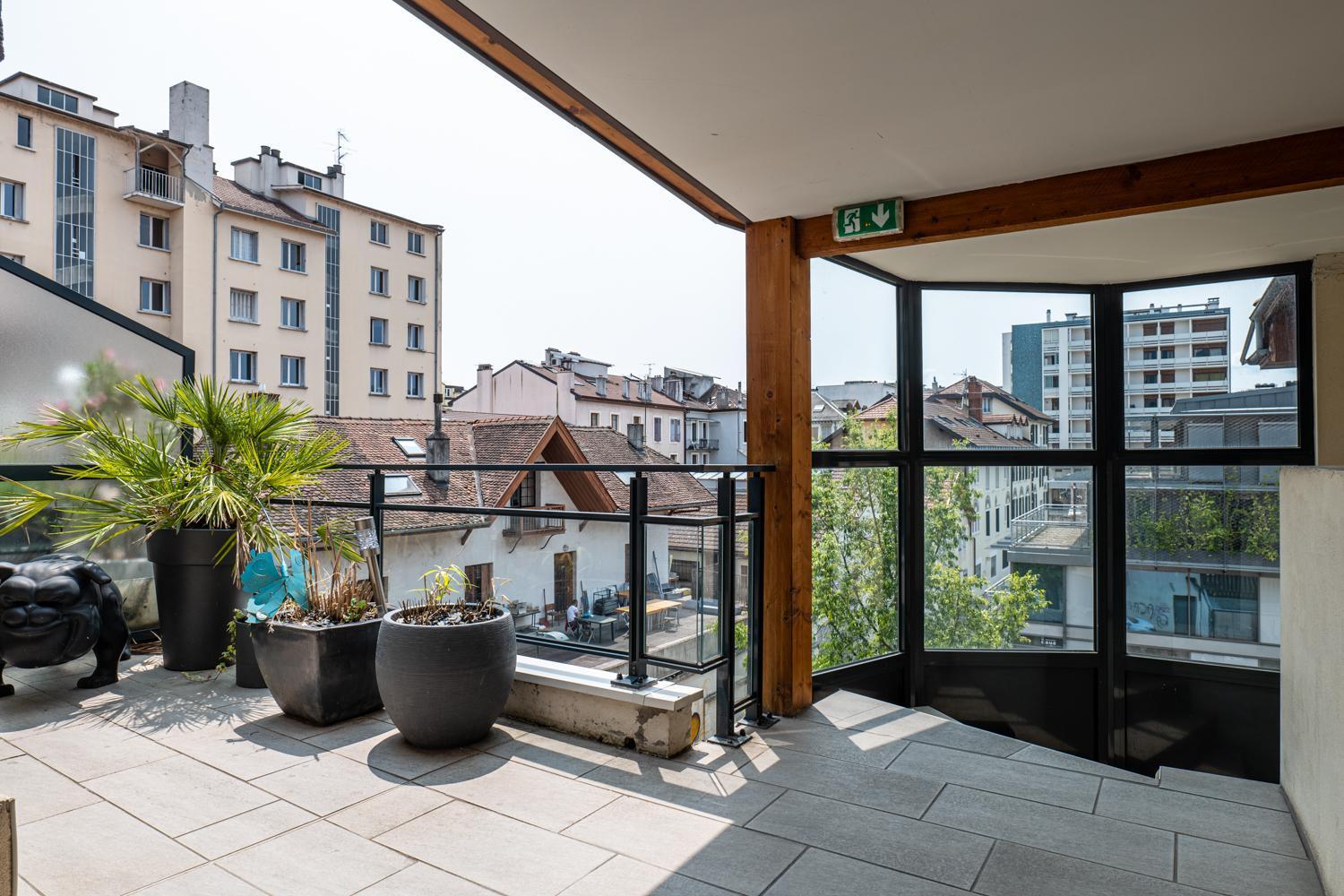 Carnot Duplex, Spacieux 3 Pieces Avec 2 Chambres Sur Les Rue Pietonnes Annecy Exterior foto